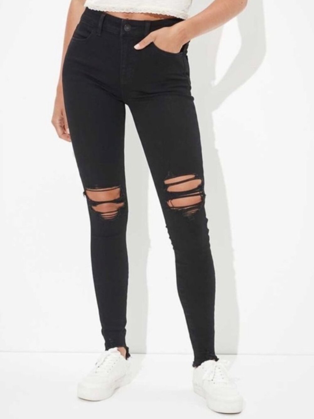 AMERICAN EAGLE I Hi-Rise Raw Hem Distressed Skinny Jeans, Black